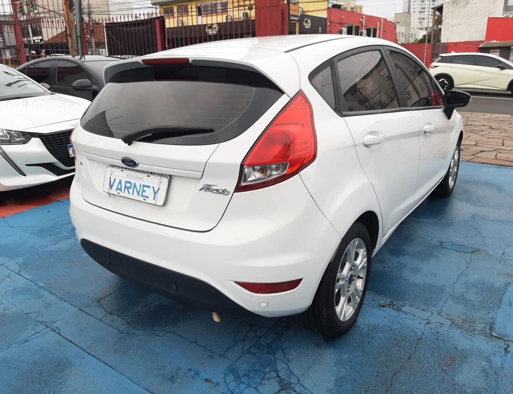 Ford New Fiesta Hatch Sel 1.6 Automatico Flex 4 Portas Modelo 2017 imagem 5
