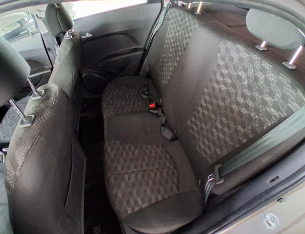 Hyundai Hb20 Confort 1.6 Flex 4 Portas Modelo 2016 imagem 13