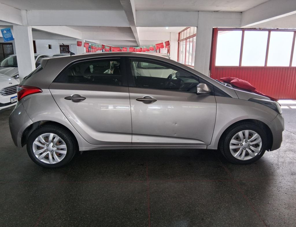 Hyundai Hb20 Confort 1.6 Flex 4 Portas Modelo 2016 imagem 5