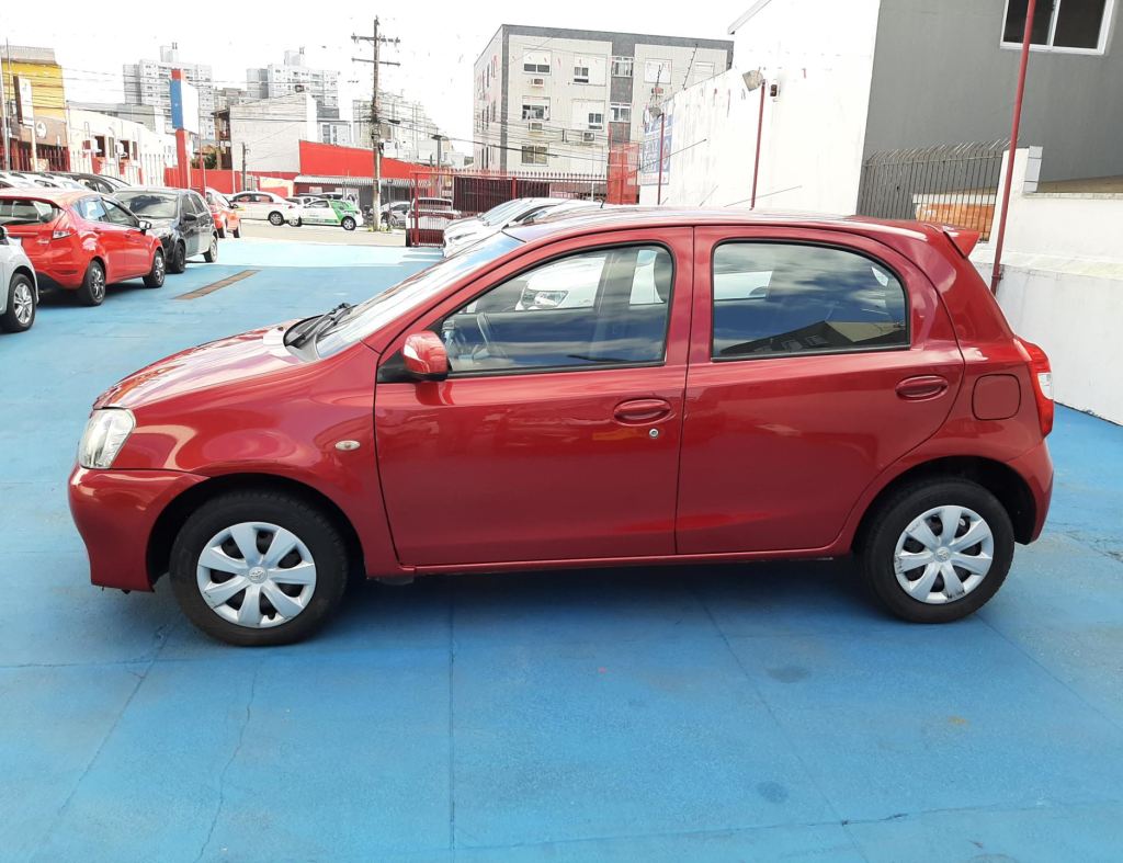 Toyota Etios 1.3 Hbx 16V Flex 4P Manual 2015 imagem 4