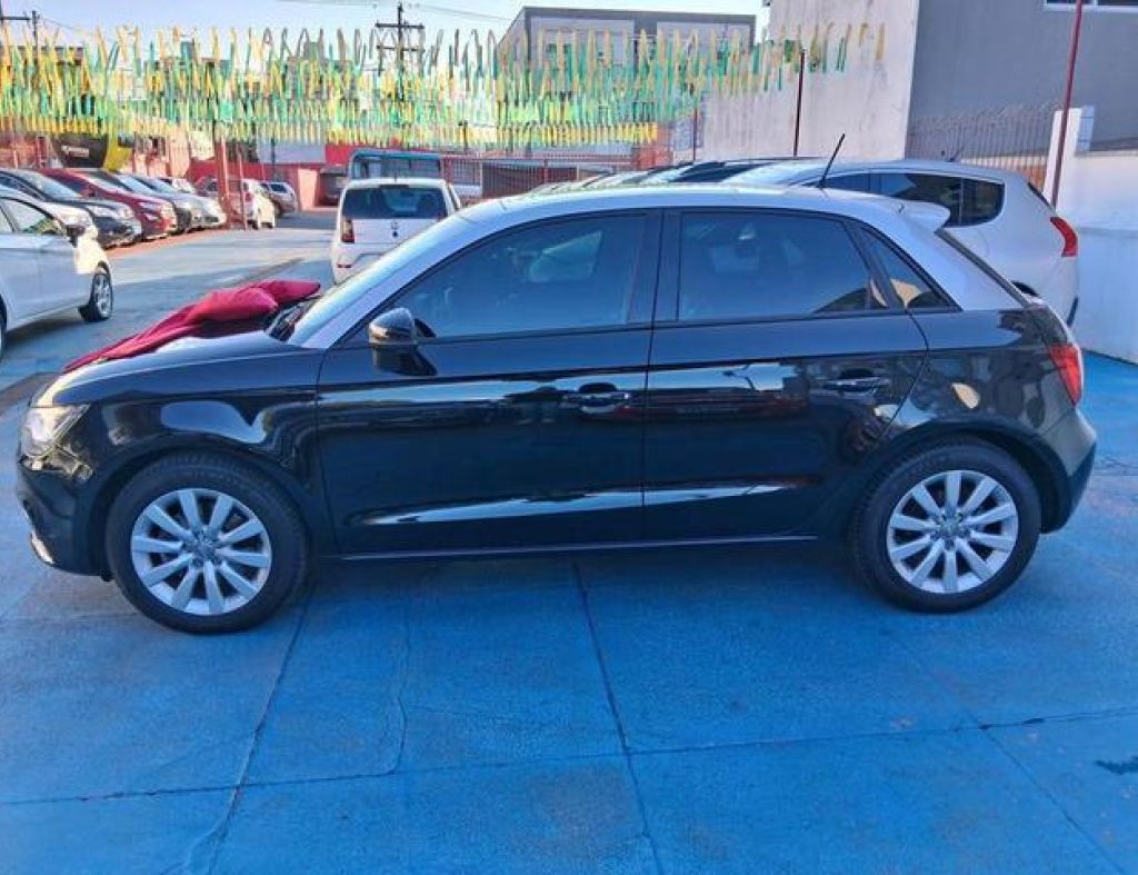 Audi A-1 Sportback 1.4 Tfsi 122Cv 5P S-Tronic 2014 Automático 4 Portas Modelo 2014 imagem 5