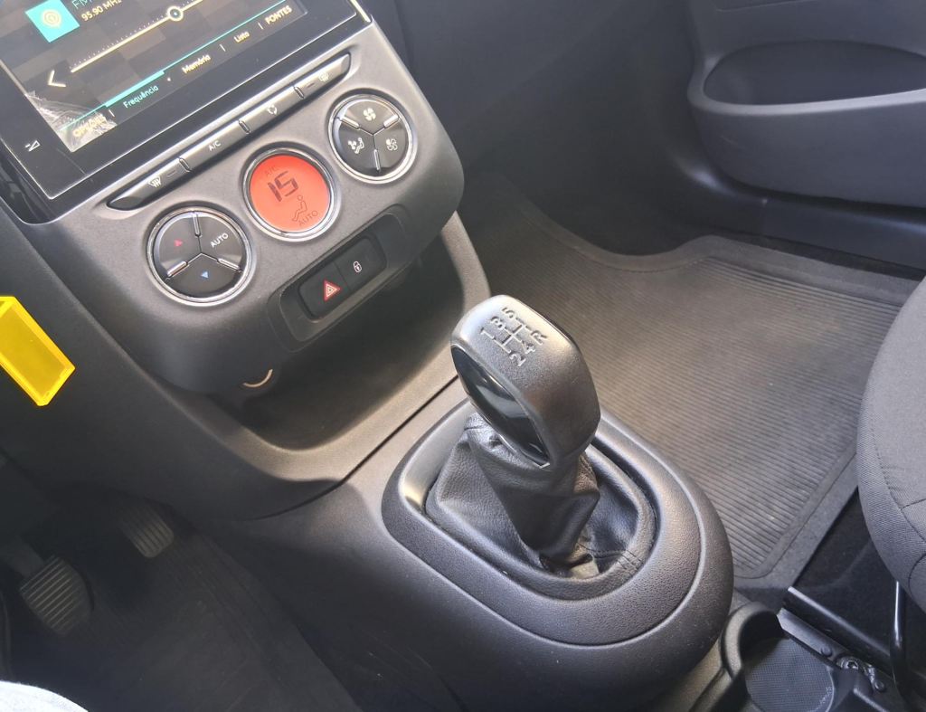 Citroen C3 Ptech M Attraction 1.2 Flex 4 Portas Modelo 2020 imagem 14