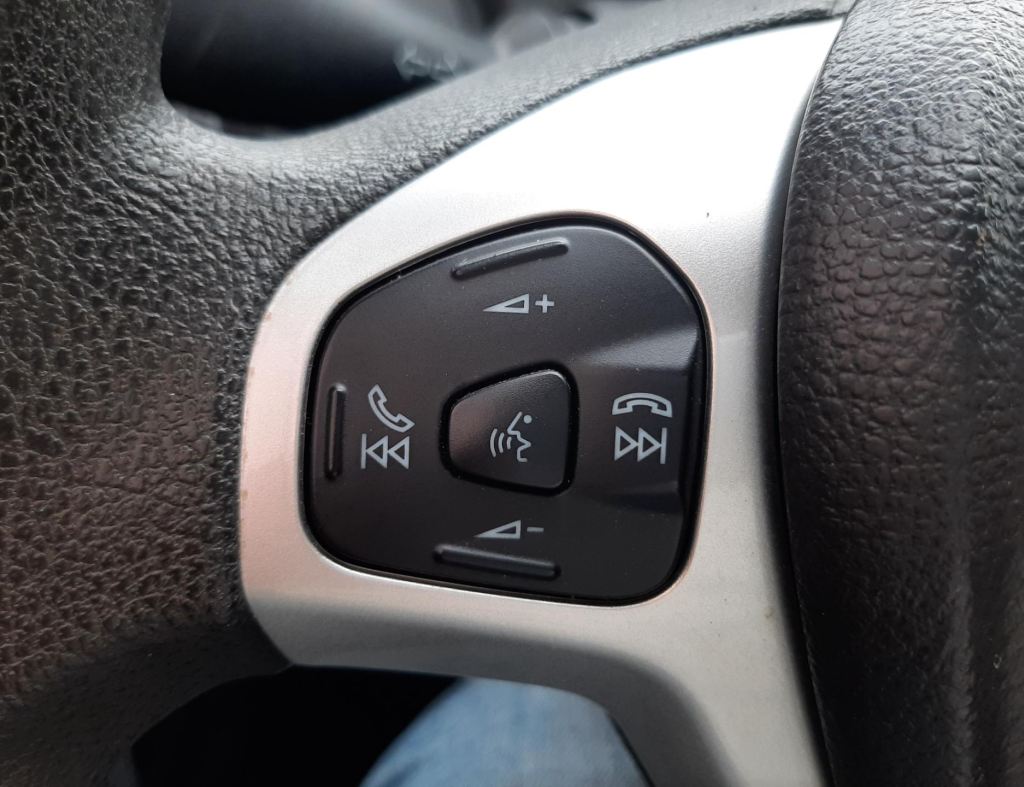 Ford New Fiesta Hatch Sel 1.6 Automatico Flex 4 Portas Modelo 2017 imagem 23