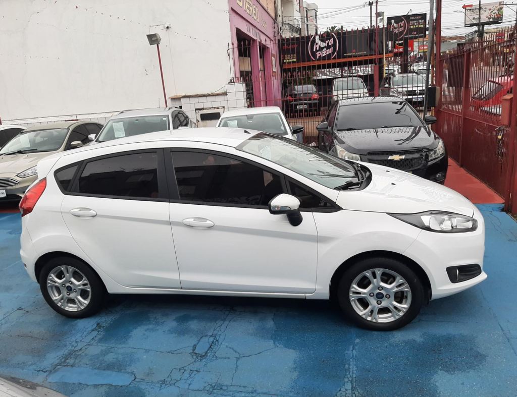 Ford New Fiesta Hatch Sel 1.6 Automatico Flex 4 Portas Modelo 2017 imagem 3