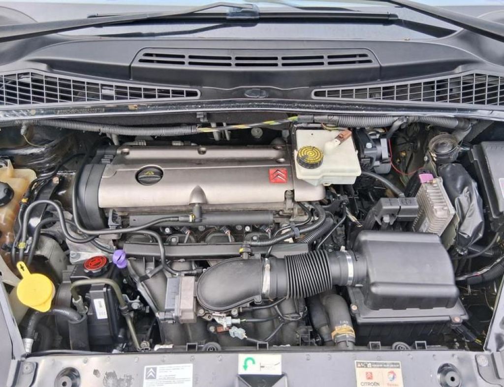 Citroen Xsara Picasso Exa 2.0 Automatico 4 Portas Modelo 2006 imagem 10