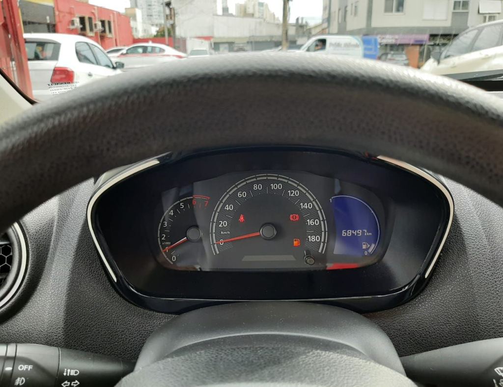 Renault Kwid Intense 1.0 Mt Modelo 2019 imagem 17