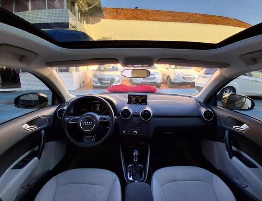 Audi A-1 Sportback 1.4 Tfsi 122Cv 5P S-Tronic 2014 Automático 4 Portas Modelo 2014 imagem 10