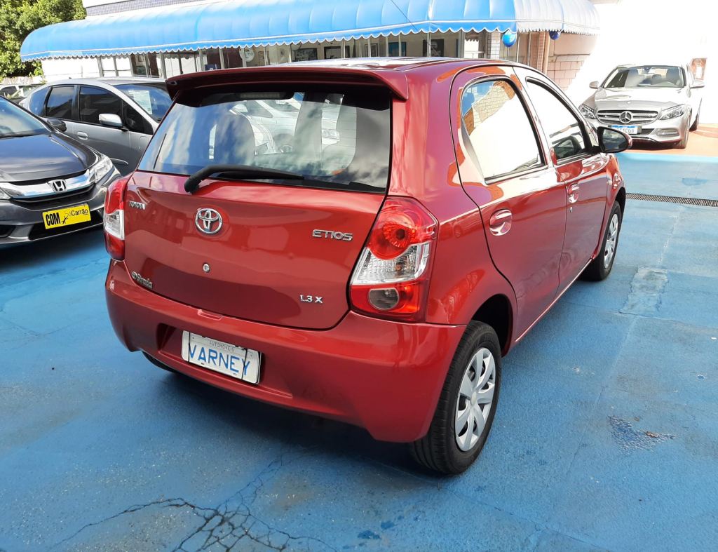 Toyota Etios 1.3 Hbx 16V Flex 4P Manual 2015 imagem 5