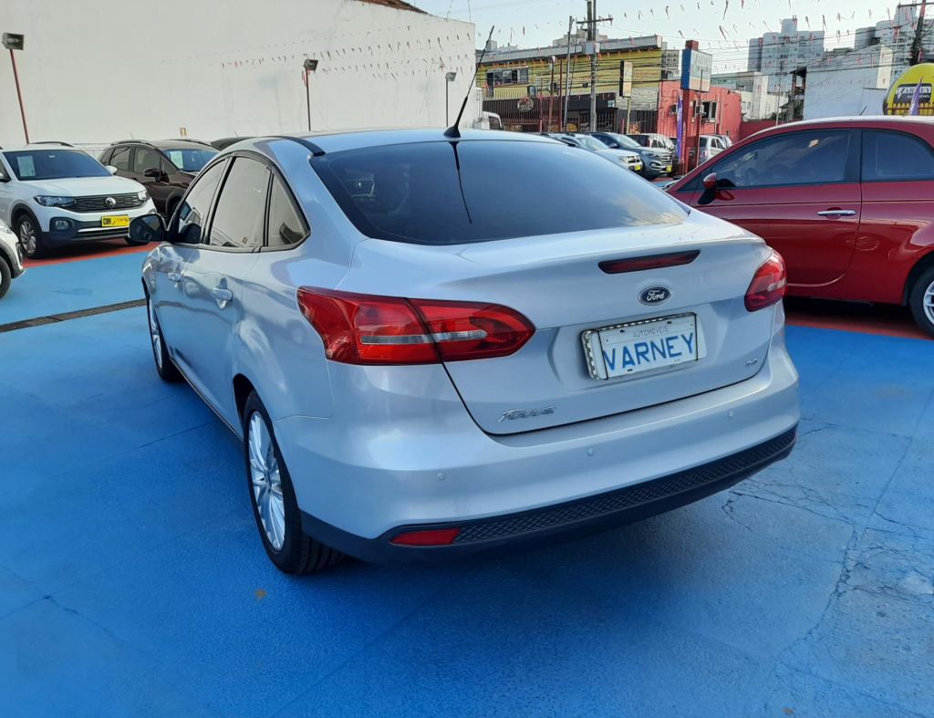 Ford Focus Sedan Se 2.0 Automatico 4 Portas Modelo 2017 imagem 6
