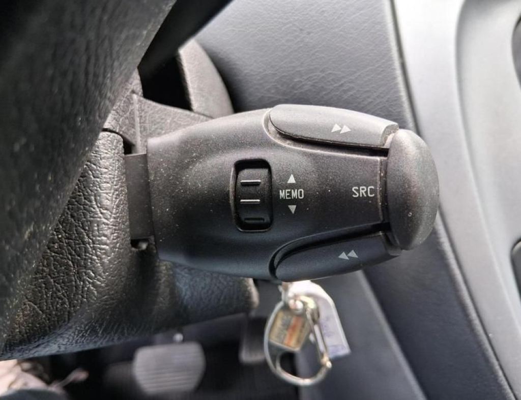 Citroen Xsara Picasso Exa 2.0 Automatico 4 Portas Modelo 2006 imagem 20