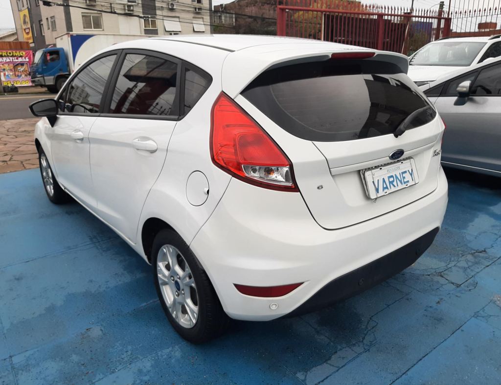 Ford New Fiesta Hatch Sel 1.6 Automatico Flex 4 Portas Modelo 2017 imagem 6
