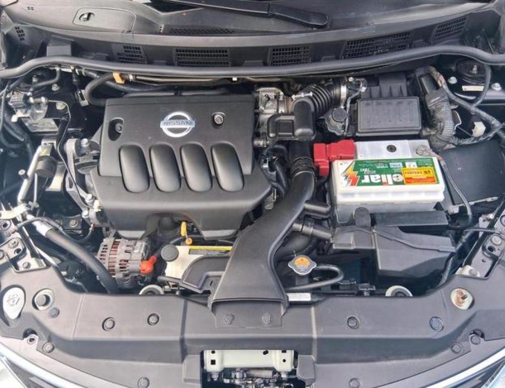 Nissan / Tiida S 1.8 Flex 4 Portas Modelo 2013 imagem 9