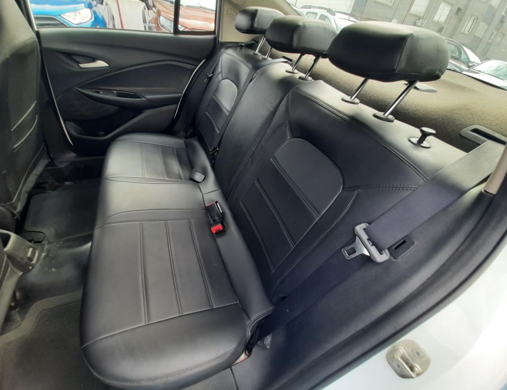 Chevrolet Onix Plus Lt 1.0 Flex 4 Portas Modelo 2023 imagem 10
