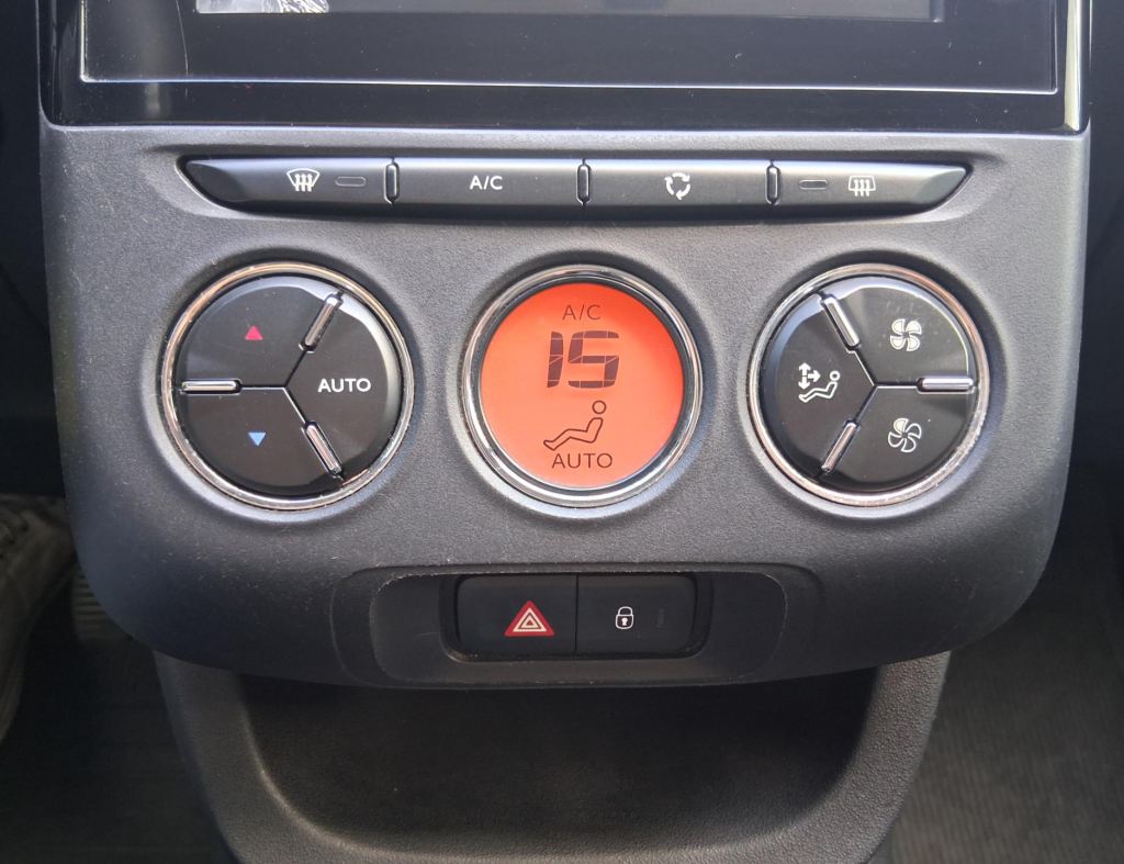 Citroen C3 Ptech M Attraction 1.2 Flex 4 Portas Modelo 2020 imagem 12