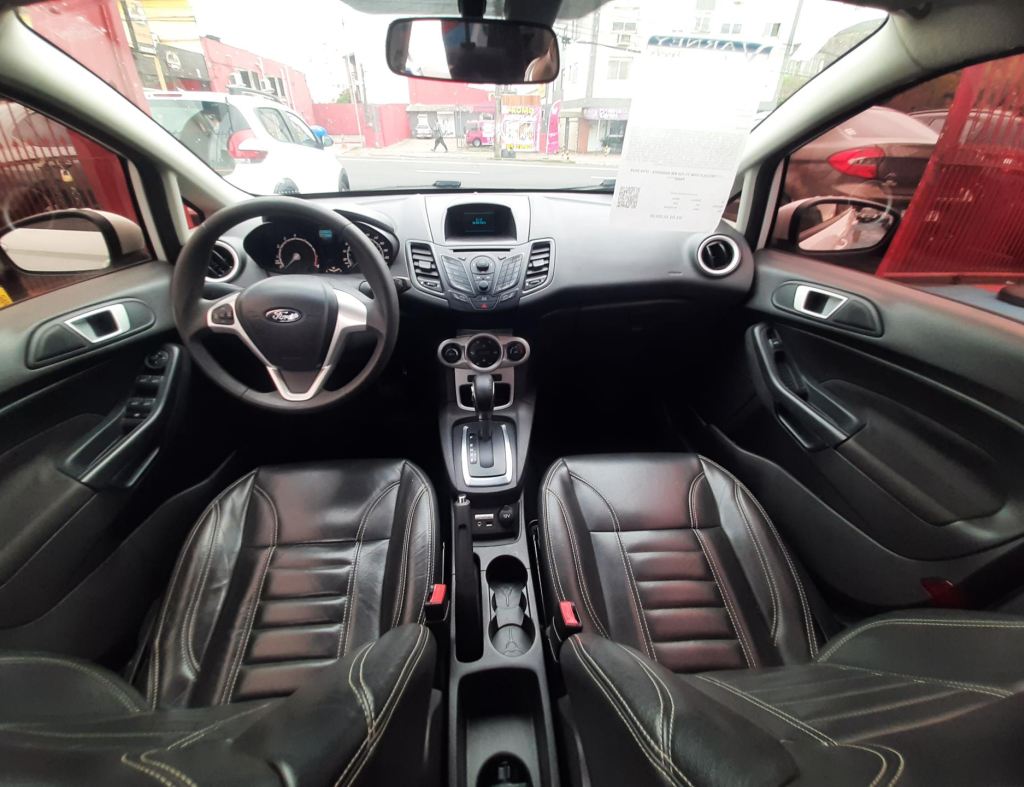 Ford New Fiesta Hatch Sel 1.6 Automatico Flex 4 Portas Modelo 2017 imagem 12