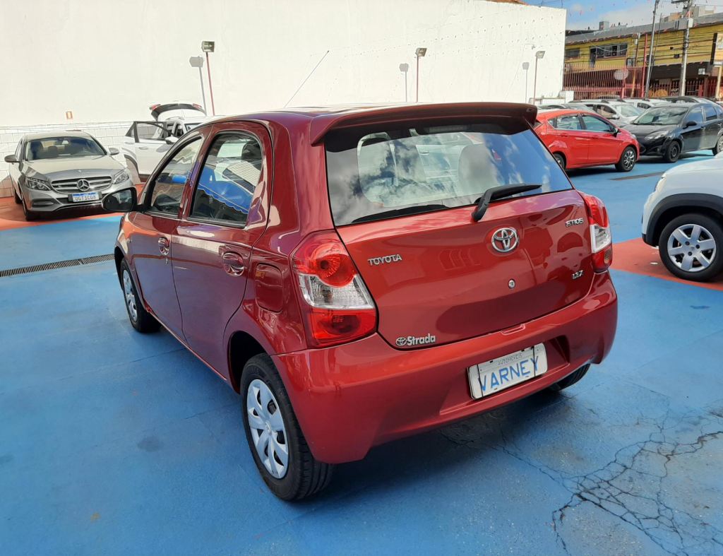 Toyota Etios 1.3 Hbx 16V Flex 4P Manual 2015 imagem 6
