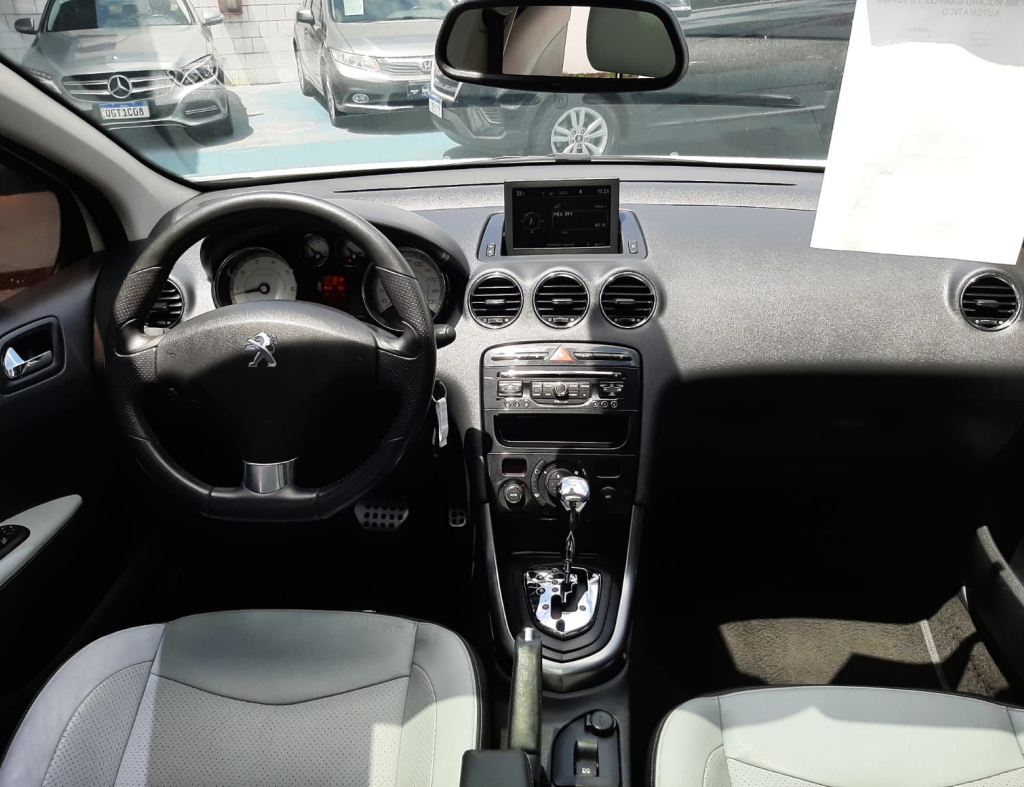 Peugeot 308 Roland Garros 1.6 Turbo Automatico imagem 16