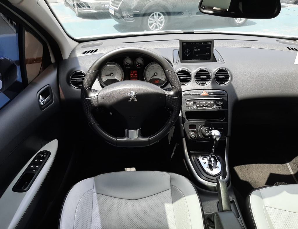 Peugeot 308 Roland Garros 1.6 Turbo Automatico imagem 17