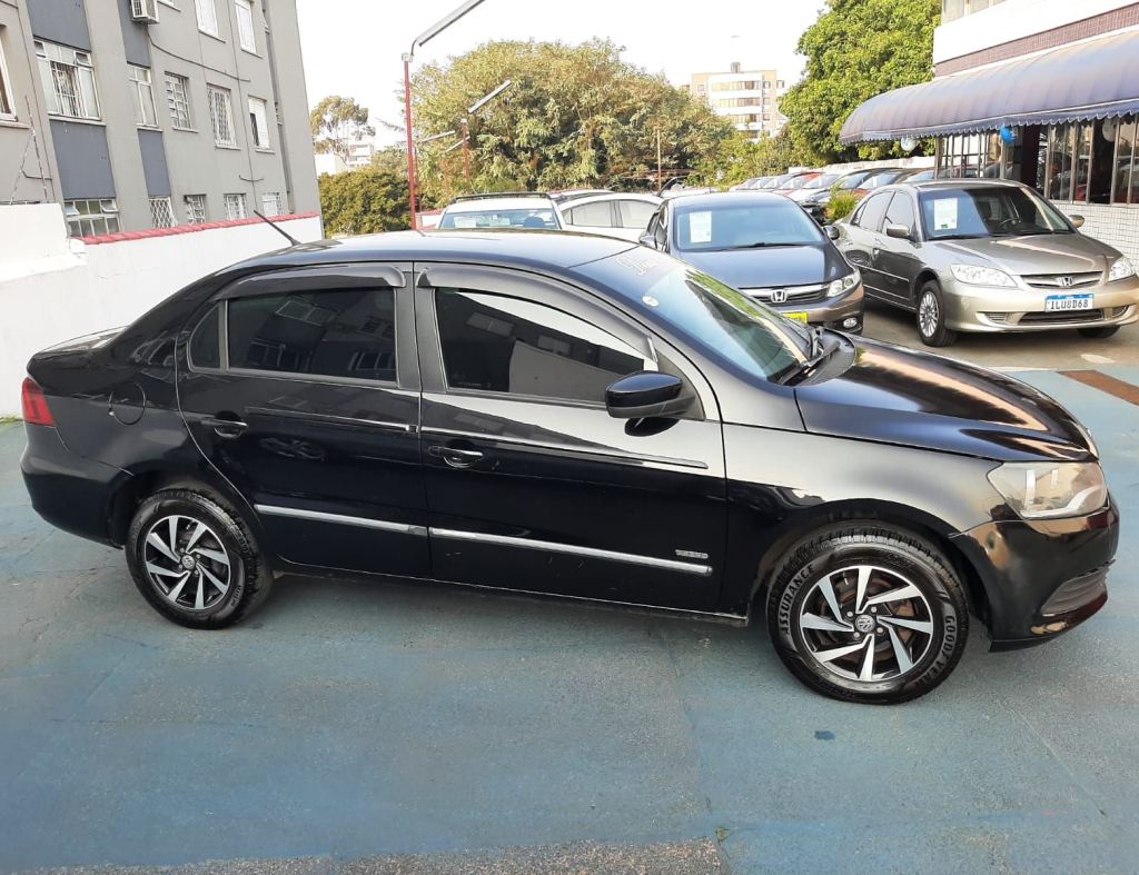 Volkswagen Voyage 1.0 Mpi 2013 imagem 3