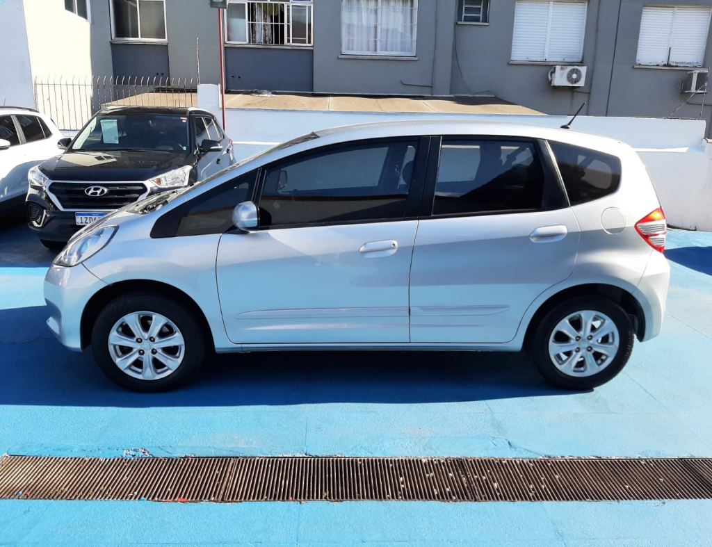 Honda Fit 1.4 Lx 4Portas,Modelo 2013 imagem 1