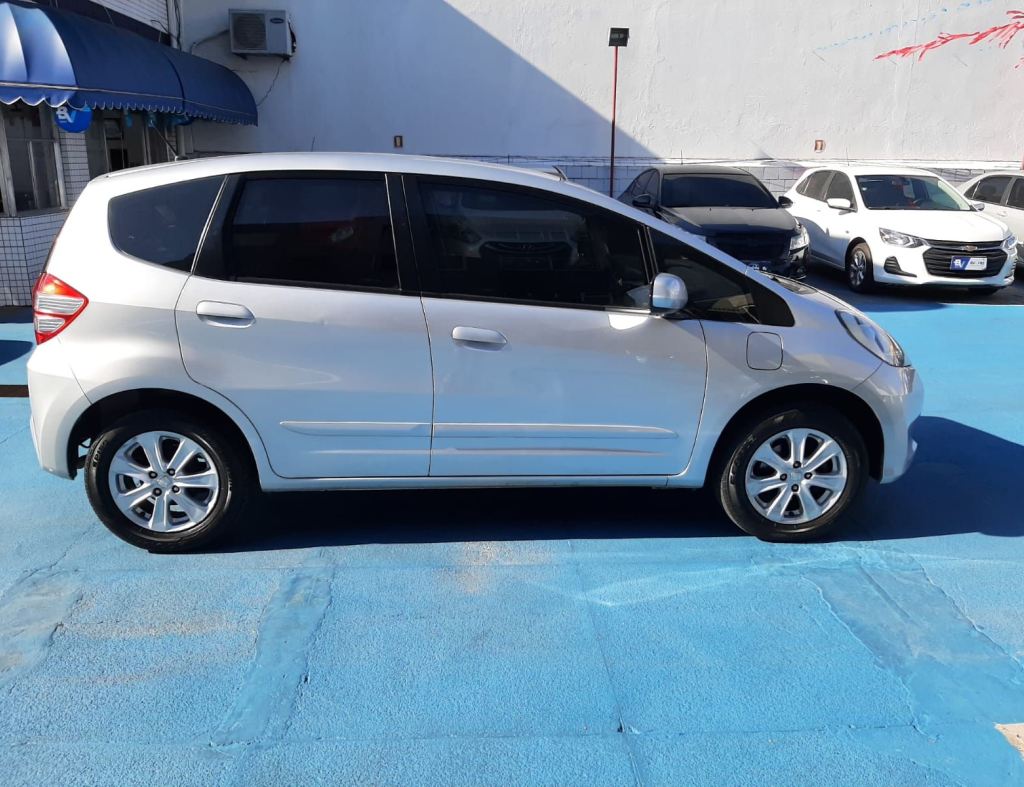 Honda Fit 1.4 Lx 4Portas,Modelo 2013 imagem 2
