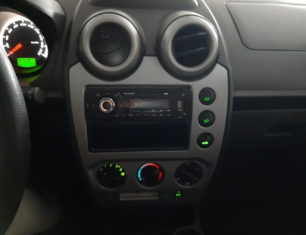 Ford Fiesta Sedan 1.6 Flex 2011 4 Portas,Ipva 2025 Pago imagem 17