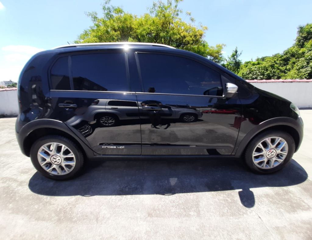 Volkswagen Up Cross 1.0 Mpi 12V Flex 4P Manual 2017 imagem 3