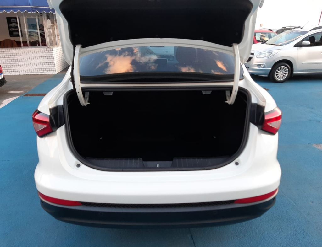 Fiat Cronos Drive 1.3 Flex 2020 Automatico imagem 9