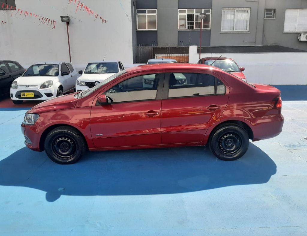 Volkswagem Voyage 1.0 City 4 Portas Modelo 2013 imagem 4