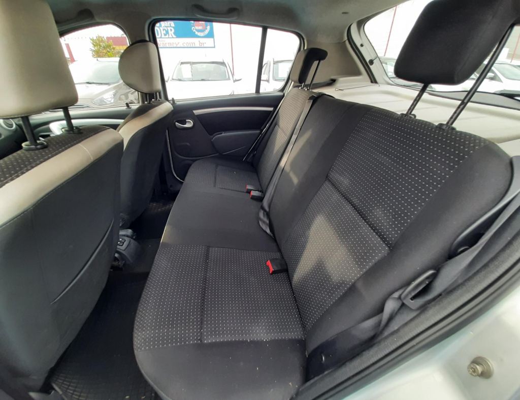 Renault Sandero Stepway 1.6 Flex 4 Portas Modelo 2011 imagem 14