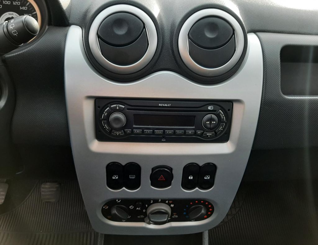 Renault Sandero Stepway 1.6 Flex 4 Portas Modelo 2011 imagem 18