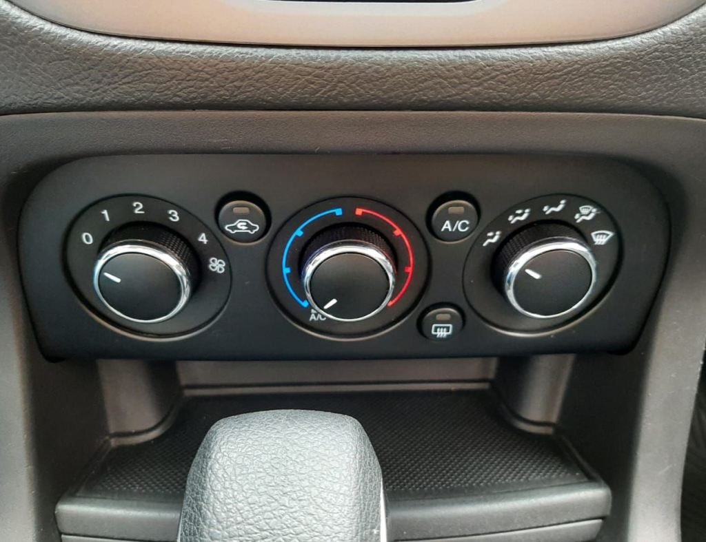 Ford Ka 1.5 Sedan Se Plus 12V Flex 4P Automatico Modelo 2020 imagem 20