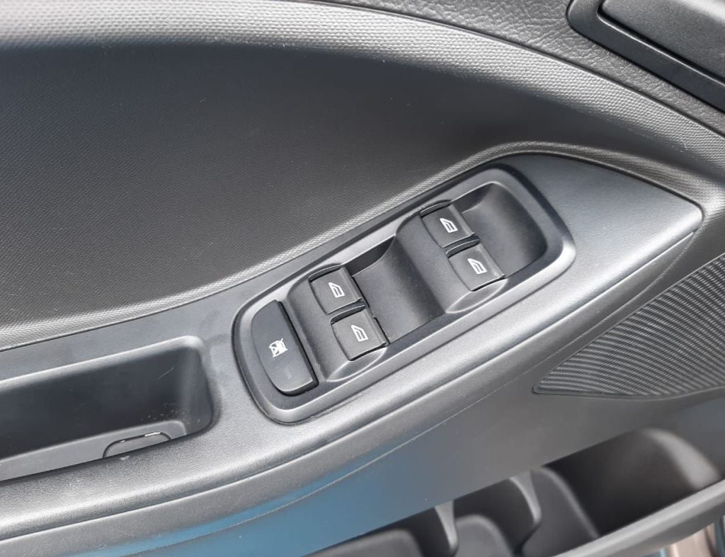 Ford Ka 1.5 Sedan Se Plus 12V Flex 4P Automatico Modelo 2020 imagem 21