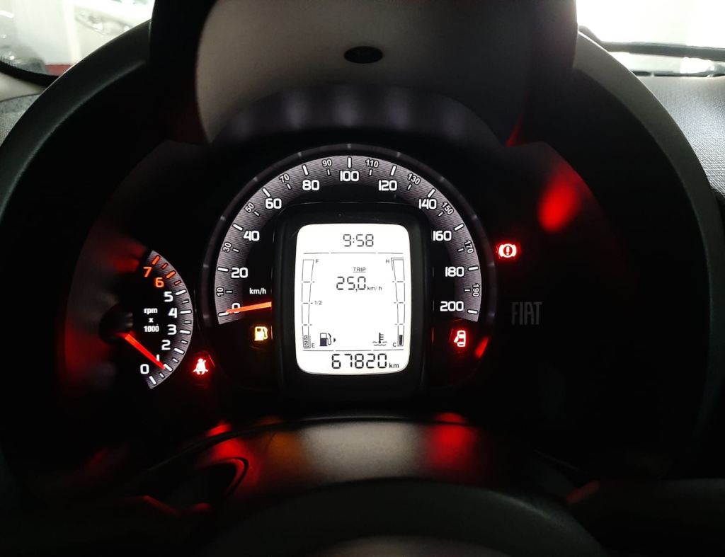 Fiat Uno Attractive 1.0 Fire Flex 8V 5P 2021 imagem 18