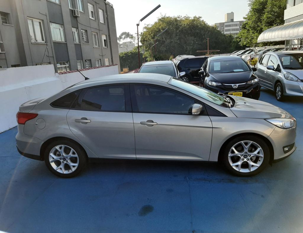 Ford Focus Se 2.0 Automatico Modelo 2019 imagem 3