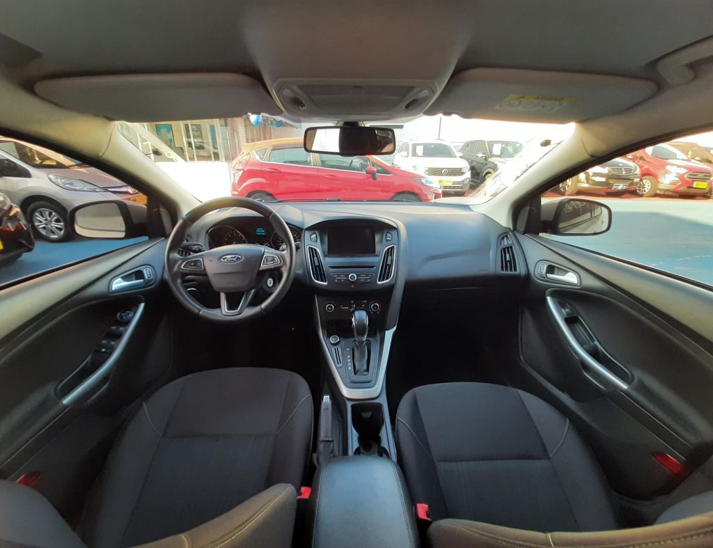 Ford Focus Se 2.0 Automatico Modelo 2019 imagem 11