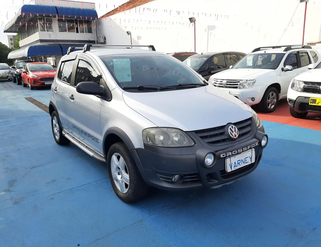 Volkswagen Crossfox 1.0 Flex 4 Portas Modelo 2009 imagem 1
