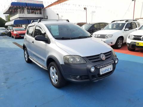 Volkswagen Crossfox 1.0 Flex 4 Portas Modelo 2009