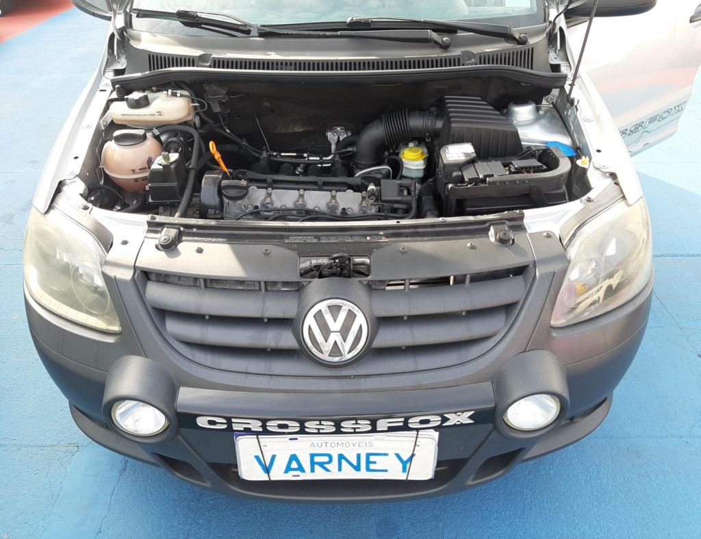 Volkswagen Crossfox 1.0 Flex 4 Portas Modelo 2009 imagem 8