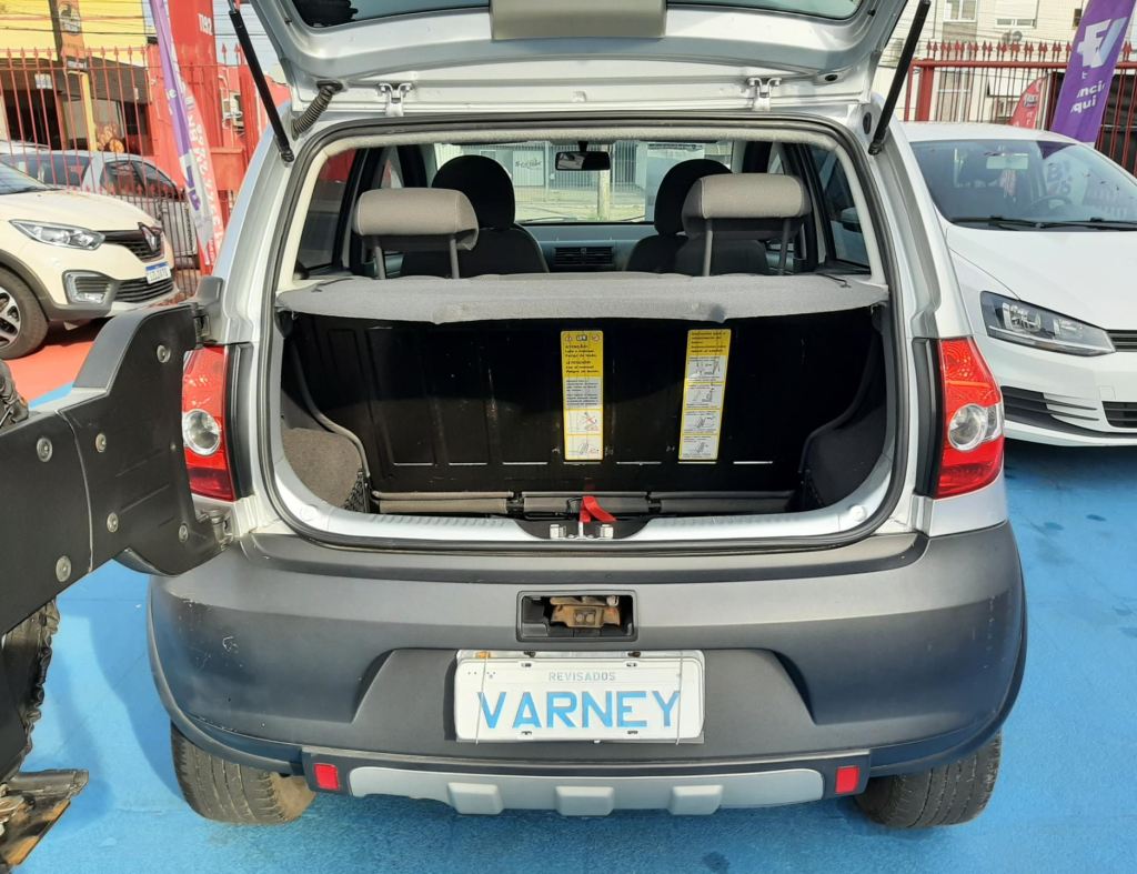 Volkswagen Crossfox 1.0 Flex 4 Portas Modelo 2009 imagem 10