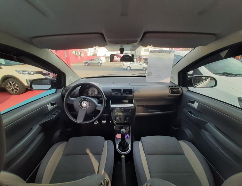 Volkswagen Crossfox 1.0 Flex 4 Portas Modelo 2009 imagem 13