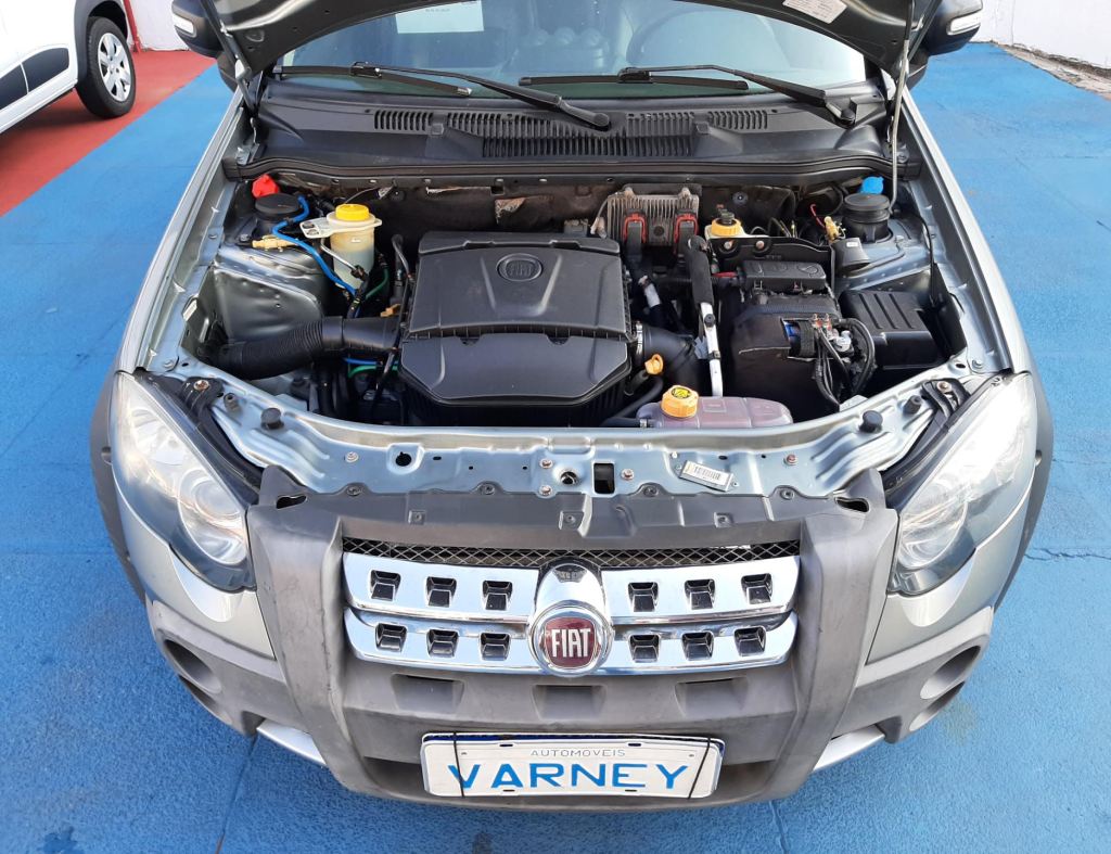 Fiat Strada Adventure Cd 1.8 Automatica Flex Modelo 2012 imagem 10