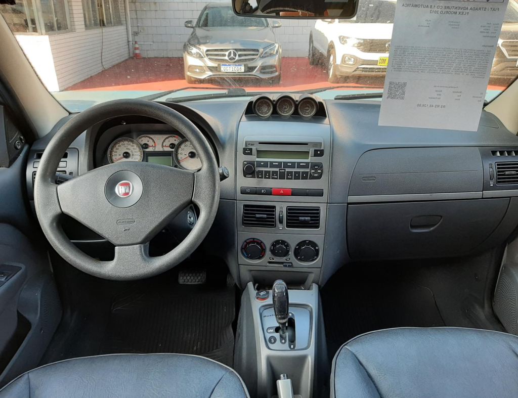 Fiat Strada Adventure Cd 1.8 Automatica Flex Modelo 2012 imagem 15