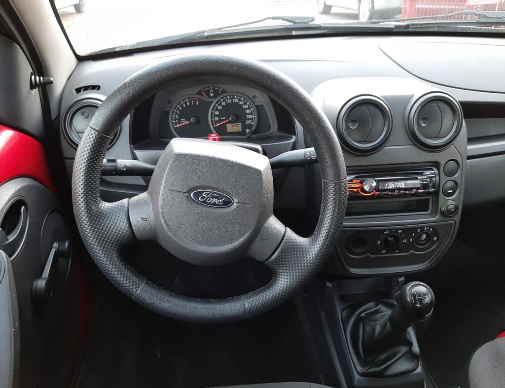 Ford Ka 1.0 Flex 2 Portas Modelo 2011 imagem 15