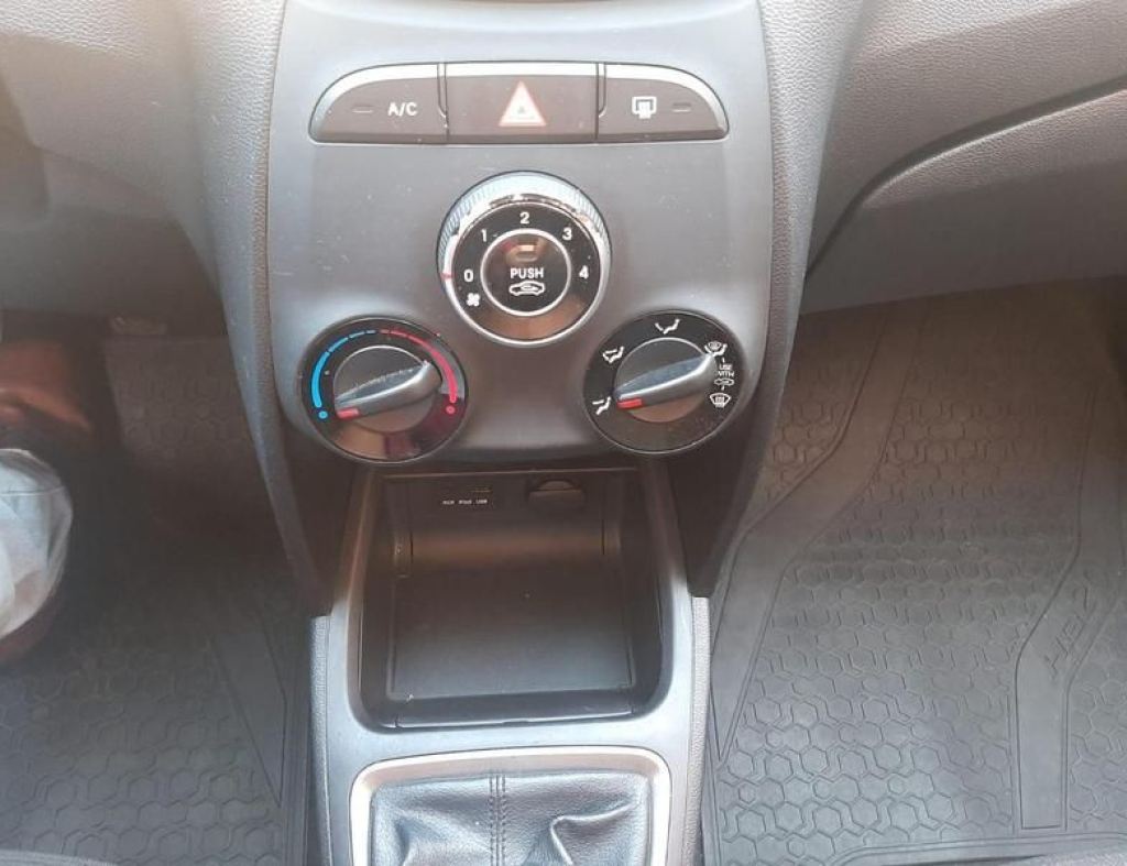 Hyundai Hb20 1.0 Confor 2017 imagem 12