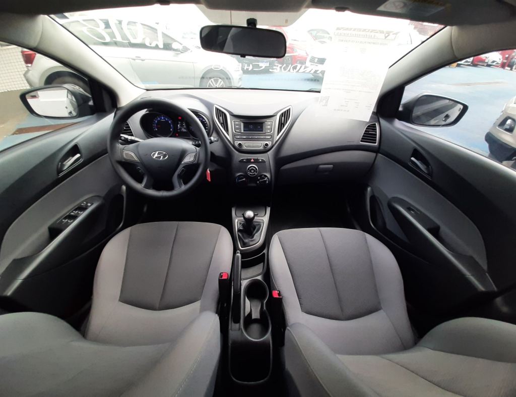 Hyundai Hb20 Sedan Comfort Plus 1.0 Flex Mec. 2018 imagem 11