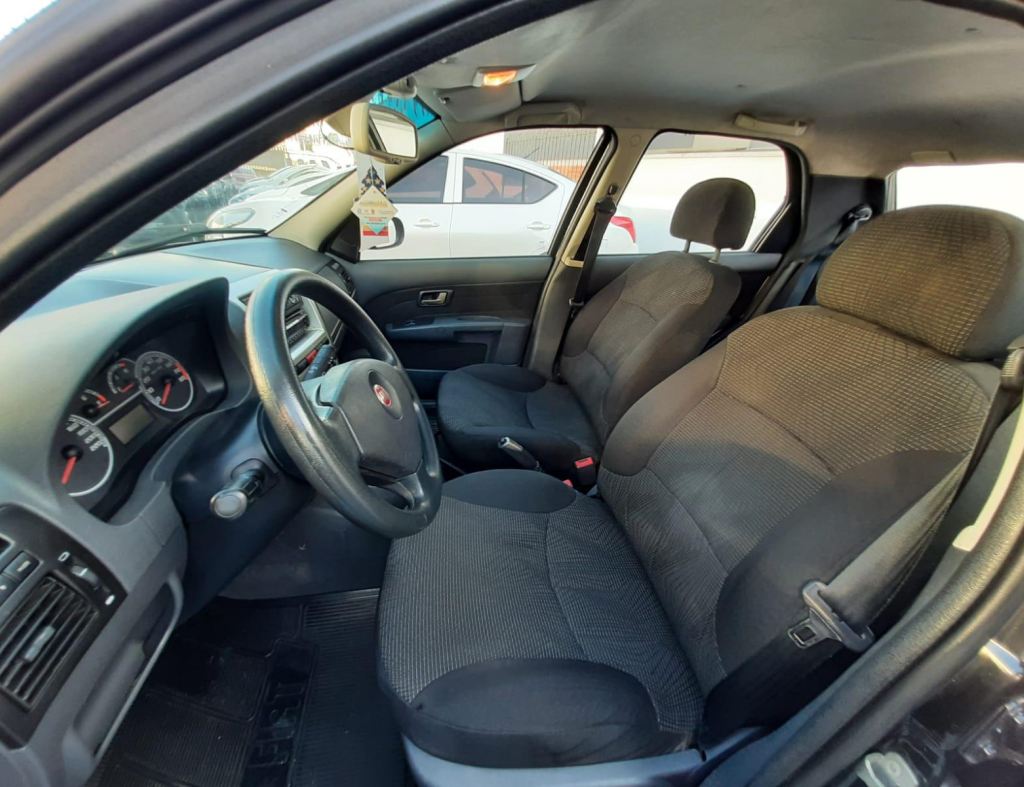 Fiat Palio Essence 1.6 Dl 4Portas Modelo 2011 imagem 10