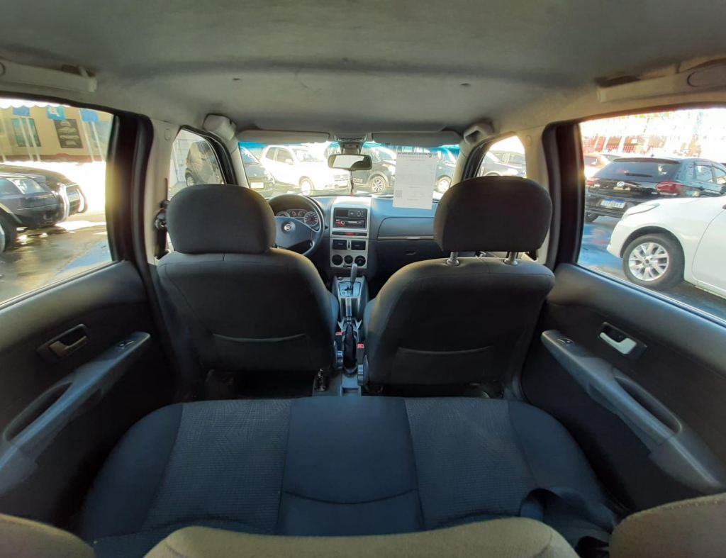 Fiat Palio Essence 1.6 Dl 4Portas Modelo 2011 imagem 13