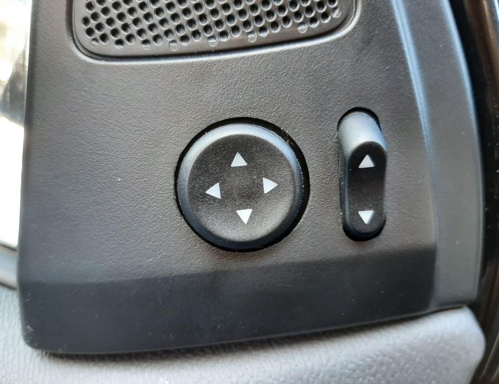 Fiat Palio Essence 1.6 Dl 4Portas Modelo 2011 imagem 19