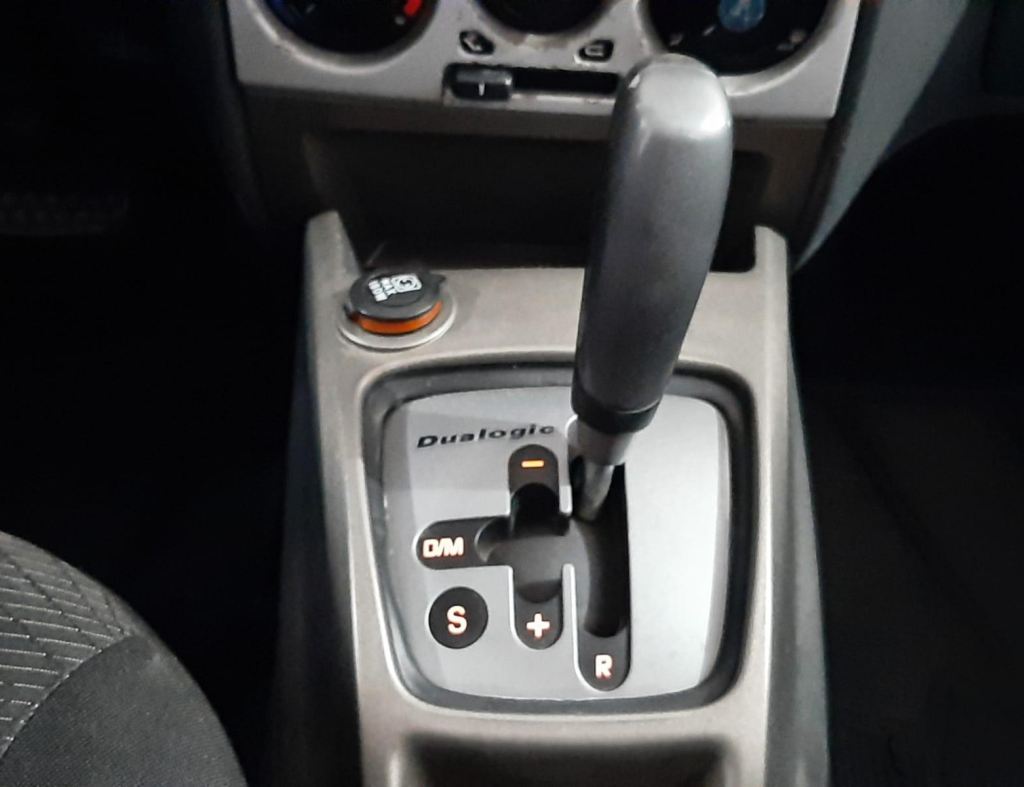 Fiat Palio Essence 1.6 Dl 4Portas Modelo 2011 imagem 21
